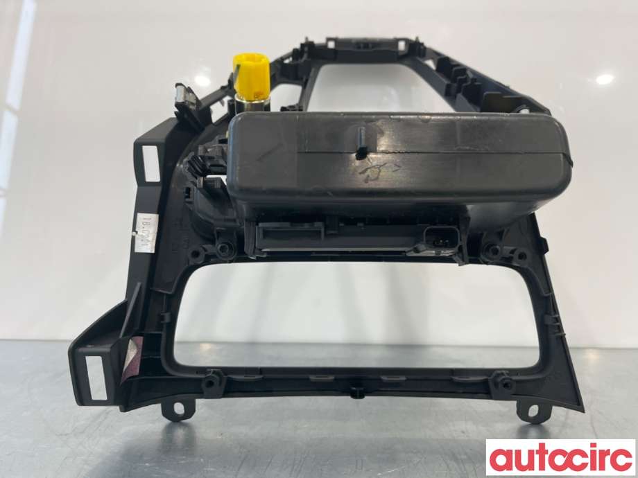 Dashbord diverse til Ford Focus 2014-2018 (Type III, Fase 2) (FORD|2001719|)