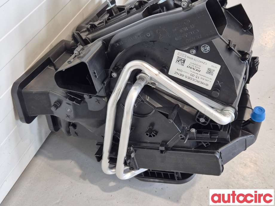 Diverse deler til Mercedes CLA 2013-2019 (C117) (C117) (MERCEDES|A2468307700||A2468300103)