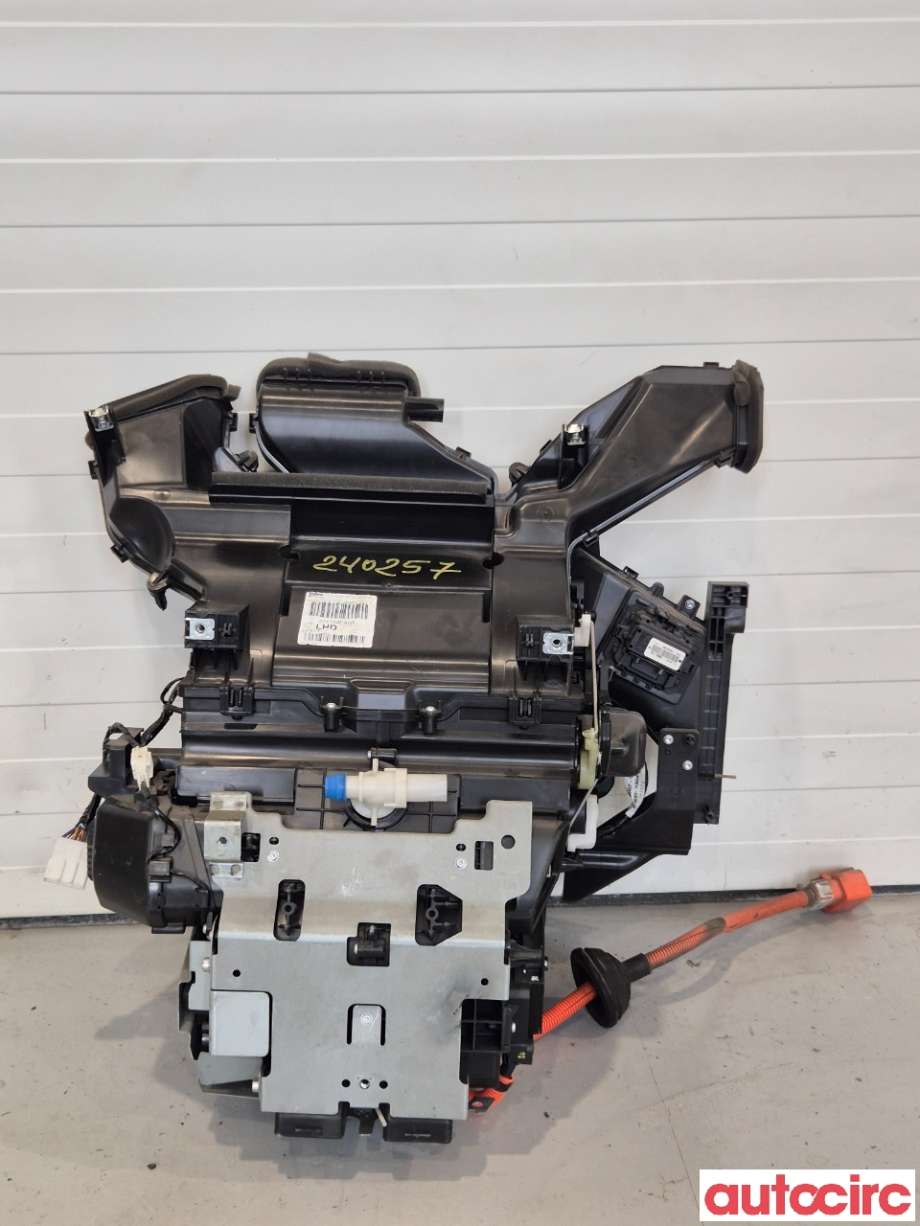 Diverse deler til Nissan NV200 2010-2019 (NISSAN|271104FA0B||271104FA0A)