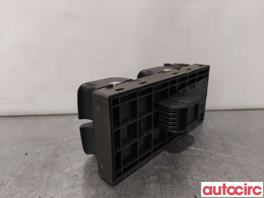 Bryter ruteheis til Audi Q5 2008-2012 (Type I, Fase 1)  (AUDI|8K0959851D|)