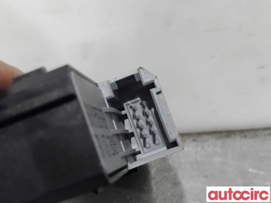 Bryterpanel førersete til Audi Q5 2008-2012 (Type I, Fase 1)  (AUDI|8R0959769|)