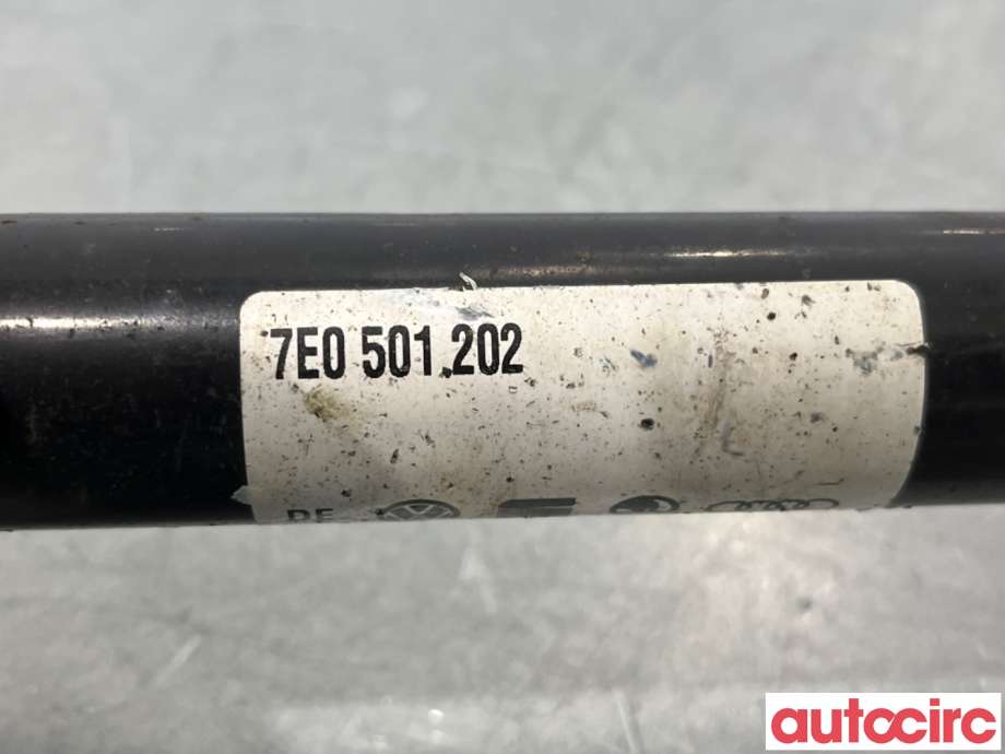 Drivaksel høyre bak til VW Transporter / Caravelle 2009-2015 (Fase 2) (T5) (T5) (VOLKSWAGEN|7E0501202X|7E0501202|7E0501202A)