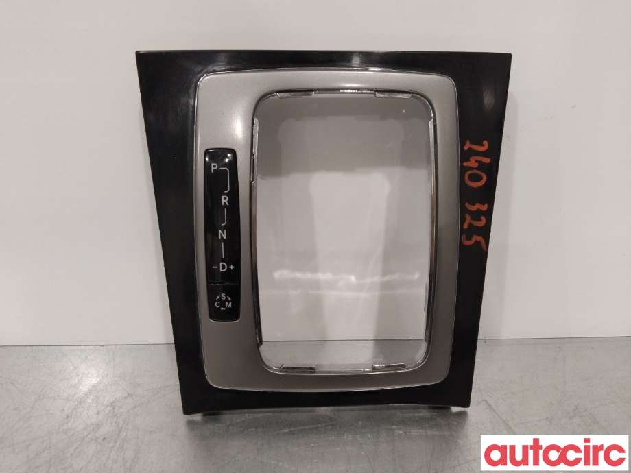 Diverse deler til Mercedes GLK 2008-2015 (X204) (X204) (MERCEDES|A2046800039|)