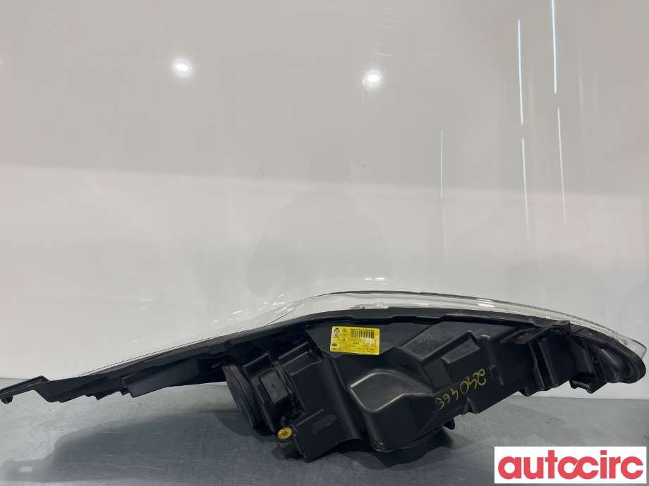 Frontlykt venstre halogen til Ford Fiesta 2008-2012 (Type VI, Fase 1)  (FORD|1740028)