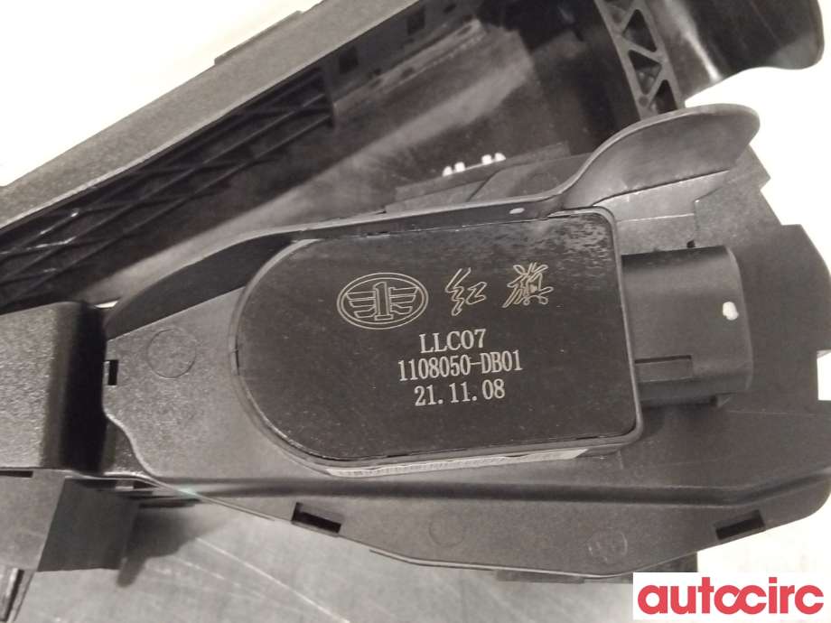Pedal gass til Hongqi E-HS9 2022-->>  (HONGQI|1108050DB01|)