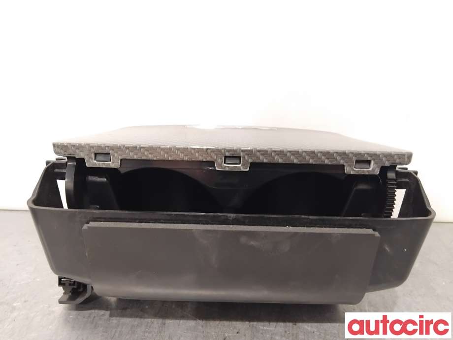 Dashbord koppholder til Mitsubishi Outlander 2015-->> (Type III, Fase 2)  (MITSUBISHI|8011C409HA|)