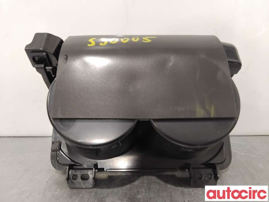 Dashbord koppholder til Mitsubishi Outlander 2015-->> (Type III, Fase 2)  (MITSUBISHI|8011C409HA|)