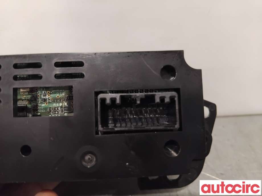 Varmeapparat betjening til Mitsubishi Outlander 2015-->> (Type III, Fase 2)  (MITSUBISHI|7820B231|CAB502A050AA)