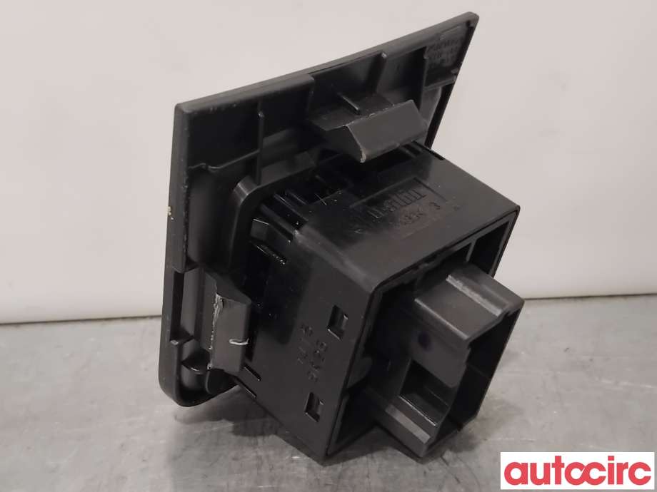 Bryter setevarme til Mitsubishi Outlander 2015-->> (Type III, Fase 2) (MITSUBISHI|8610A114|)
