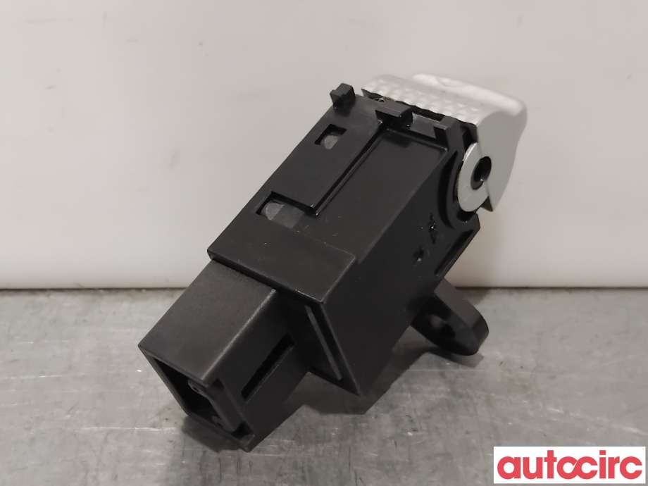 Bryter diverse til Mitsubishi Outlander 2015-->> (Type III, Fase 2)  (MITSUBISHI|8602A163|)
