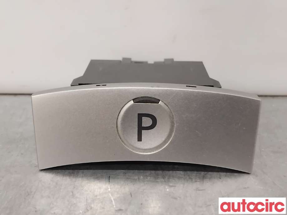 Bryter elektrisk håndbrekk/parkbrems til Mitsubishi Outlander, 2015-->> (Type III, Fase 2)  (MITSUBISHI|2420A108HA)