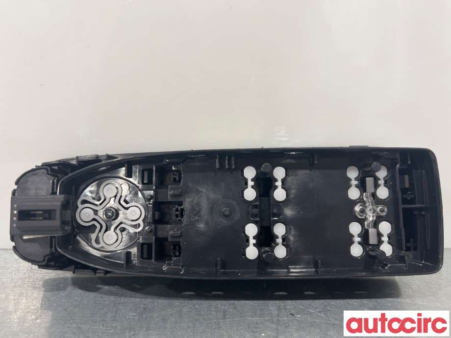 Ruteheis til Nissan Ariya 2022-->>  (NISSAN|807515MS5A)