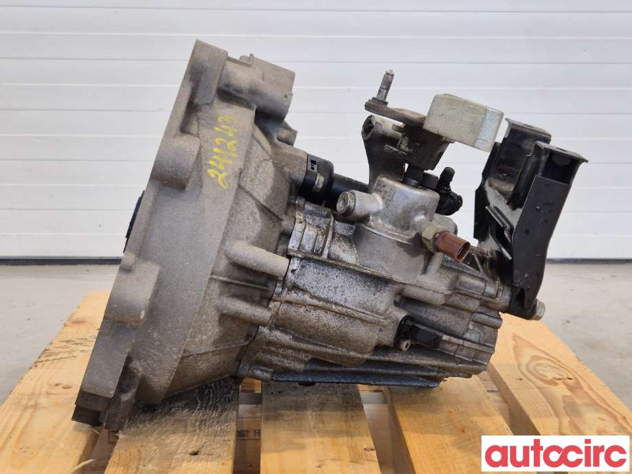 Girkasse manuell til VW Polo 2014-2017 (Type V, Fase 2)  (VOLKSWAGEN|0CF300044D|QAE)