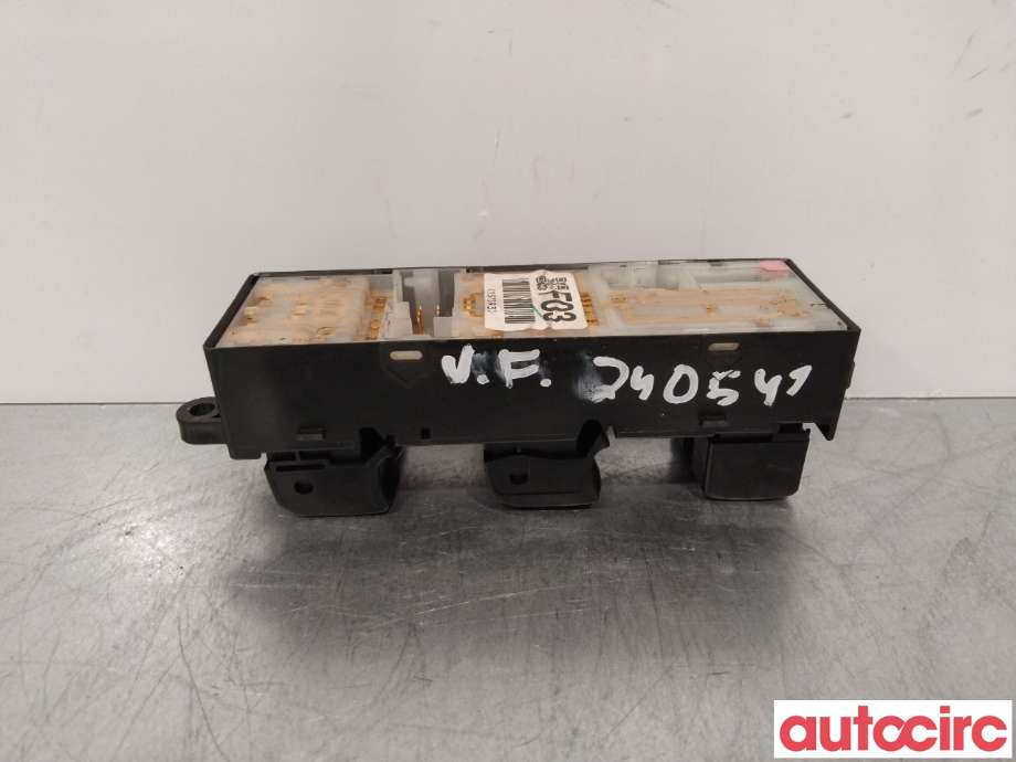 Bryter ruteheis til Subaru Impreza 2008-2012 (Type III)  (SUBARU|83071FG030|)