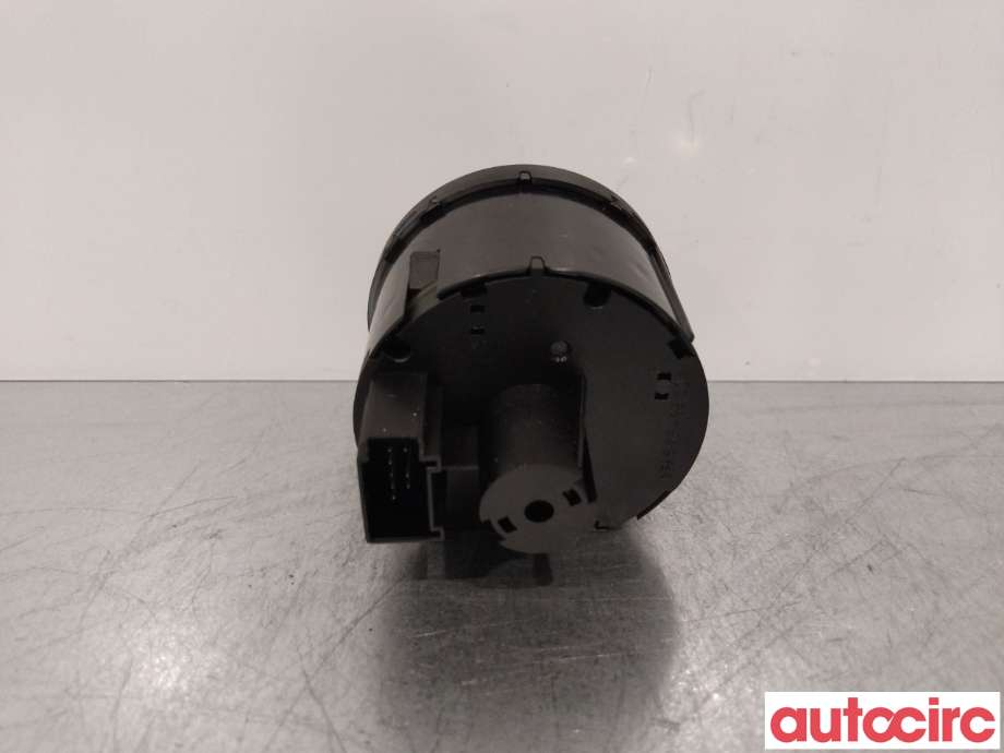Bryter lys til VW Golf VI 2008-2012  (VOLKSWAGEN|3C8941431B|)