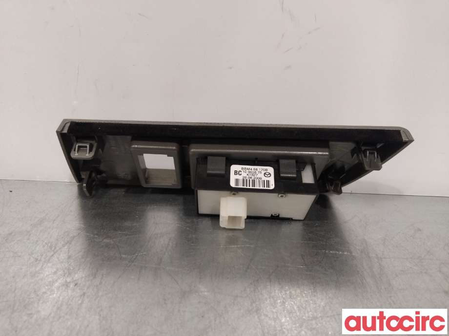 Bryter lys til Mazda 3 2009-2013 (Type II)  (MAZDA|BBM4-66-170B|)