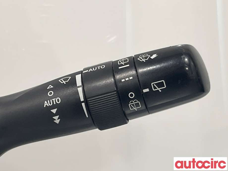 Bryter combi til Toyota Avensis 2009-2015 (Type III, Fase 1) (TOYOTA|8465205190)