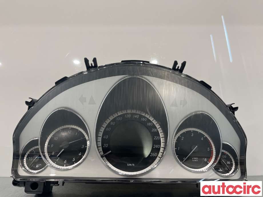 Instrumentpanel til Mercedes E-Klasse, 2009-2013 (Fase 1) (W212) (W212) (MERCEDES|A2129003309)