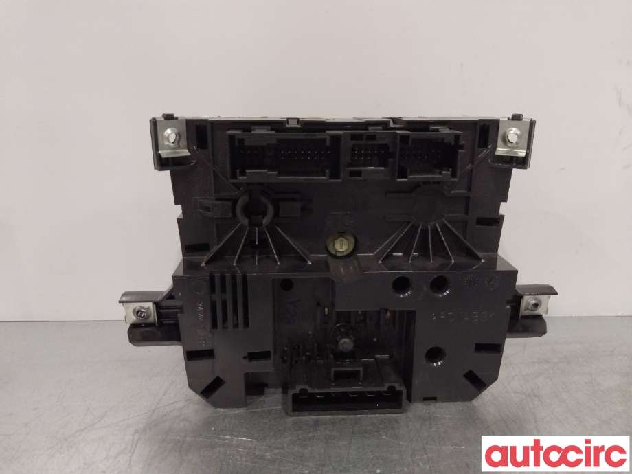 Varmeapparat betjening til Mercedes Vito/Viano 2010-2014 (Fase 2) (W639) (W639) (MERCEDES|A6399060000|)