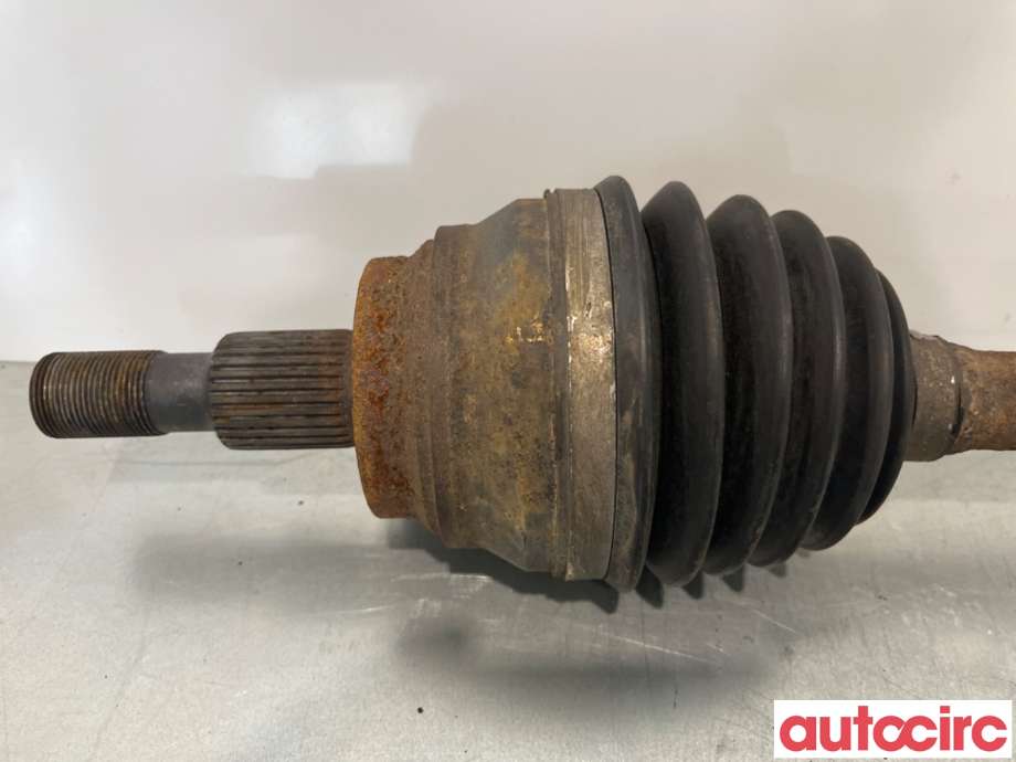 Drivaksel høyre foran til Mercedes ML 2005-2011 (W164) (W164) (MERCEDES|A1643301901|)