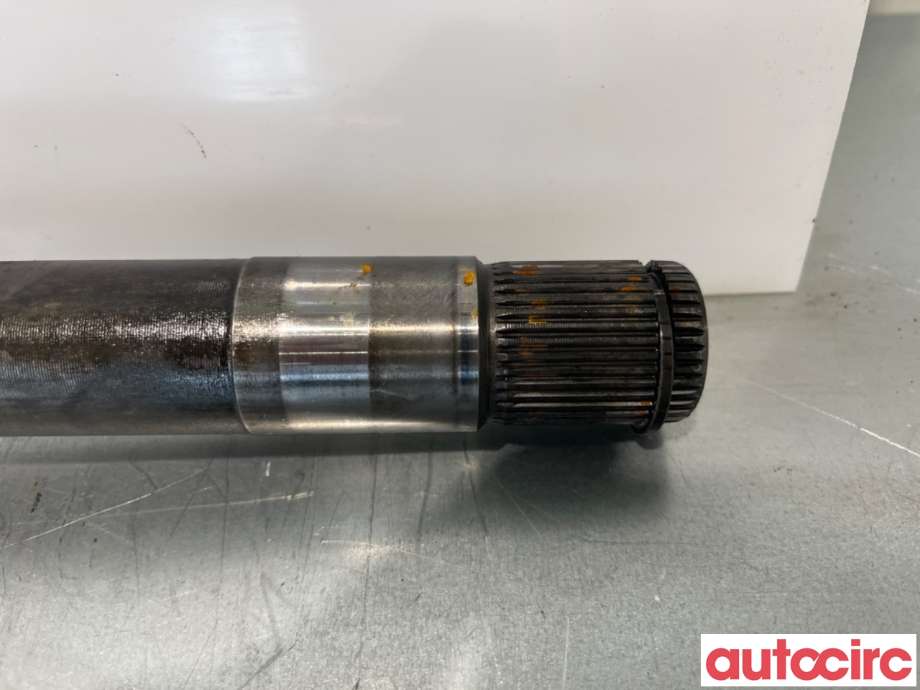 Drivaksel høyre foran til Mercedes ML 2005-2011 (W164) (W164) (MERCEDES|A1643301901|)