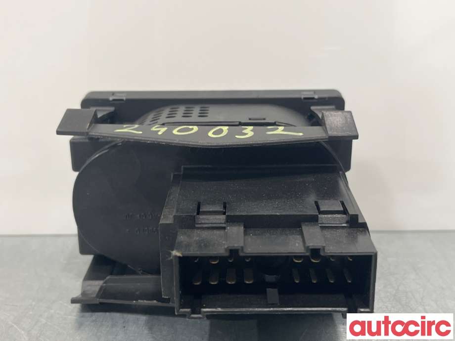 Bryter lys til Ford Kuga 2008-2012 (Type I)  (FORD|1429654)