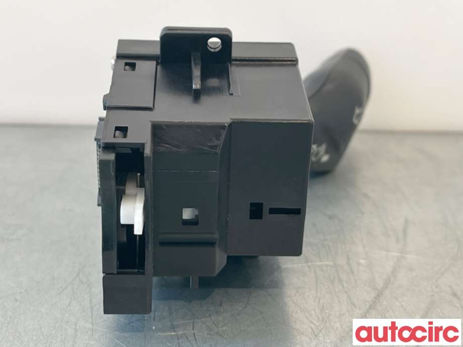 Bryter blink til Ford Focus 2011-2014 (Type III, Fase 1)  (FORD|1883869||AV6T-13335-AD)