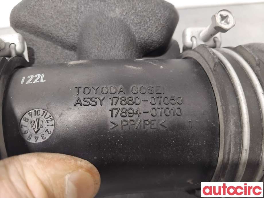Luftslange innsug til Toyota Auris 2015-2019 (Type II, Fase 2)  (TOYOTA|17894-0T010||17880-0T050)