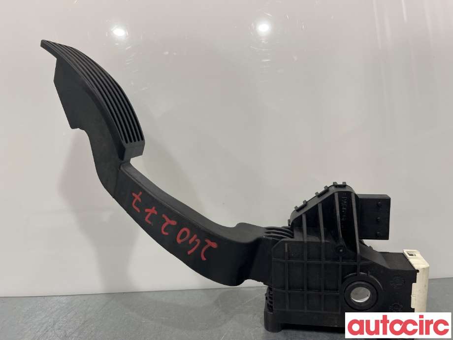 Pedal gass til Opel Corsa D 2006-2014  (OPEL|13305804)