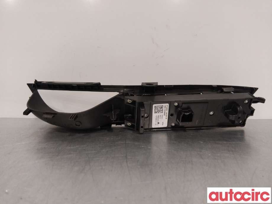 Bryter ruteheis til Ford Focus 2011-2014 (Type III, Fase 1)  (FORD|2033142|AM5T14A132CC|)