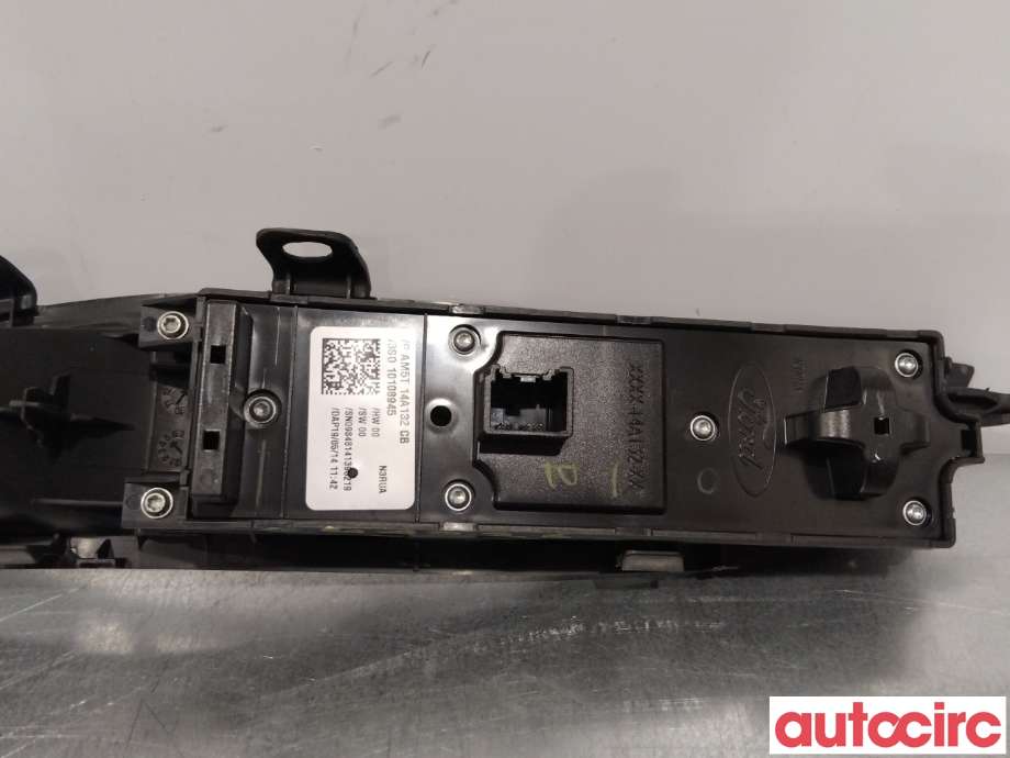 Bryter ruteheis til Ford Focus 2011-2014 (Type III, Fase 1)  (FORD|2033142|AM5T14A132CC|)