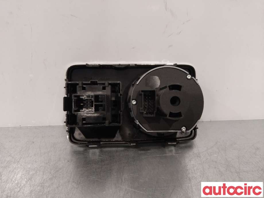 Bryter lys til Škoda Superb 2008-2015 (Type II)  (SKODA|3T0941431B|)