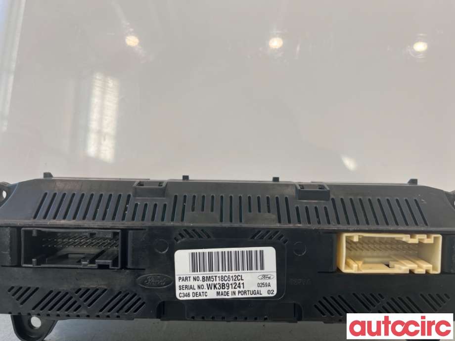 Varmeapparat betjening til Ford Focus 2011-2014 (Type III, Fase 1)  (FORD|1866942||BM5T18C612CL)