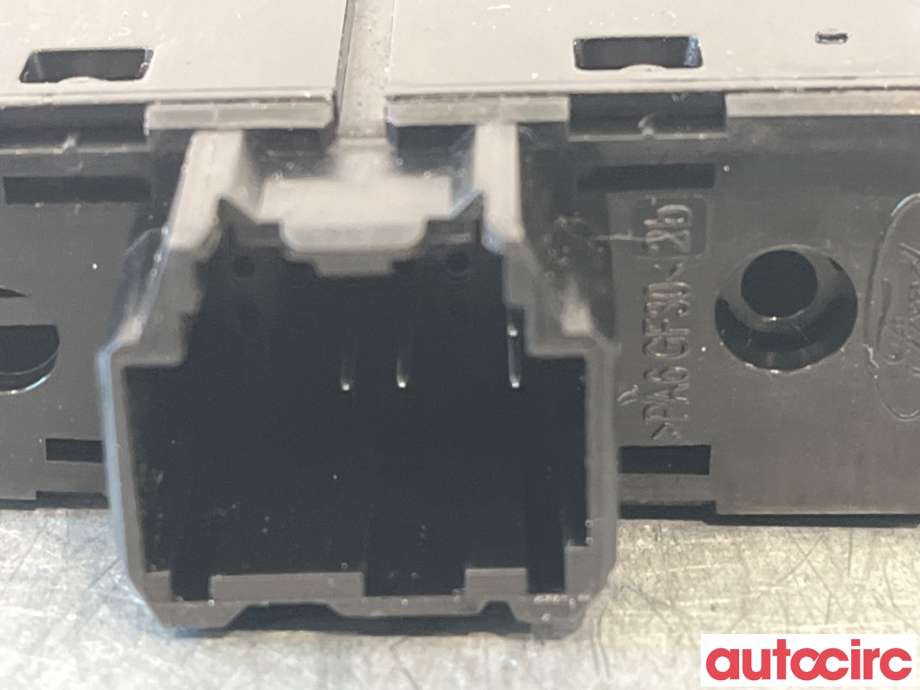Bryter diverse til Ford Focus 2011-2014 (Type III, Fase 1)  (FORD|1696453||AM5T14B436FB)