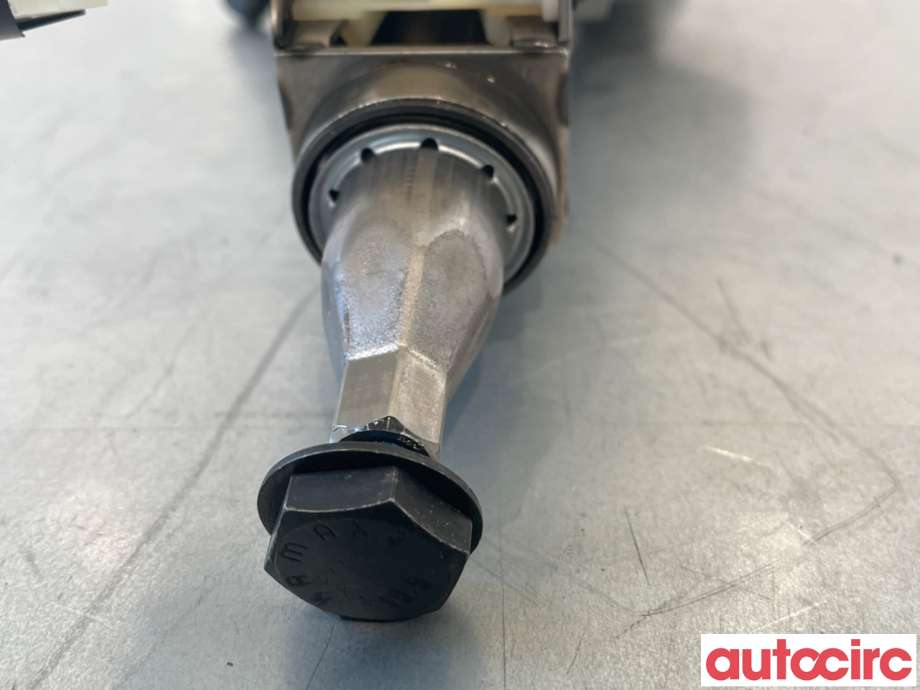 Rattaksel til Ford Focus 2011-2014 (Type III, Fase 1) (FORD|2390124|)