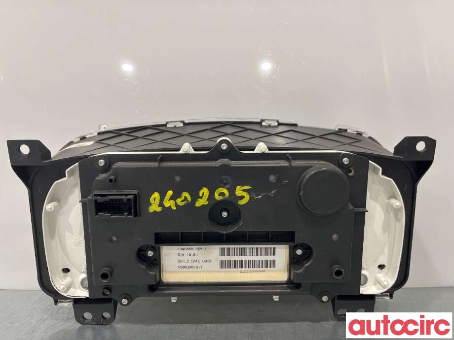 Instrumentpanel til Hummer H3 2005-2010  (HUMMER|25819959)