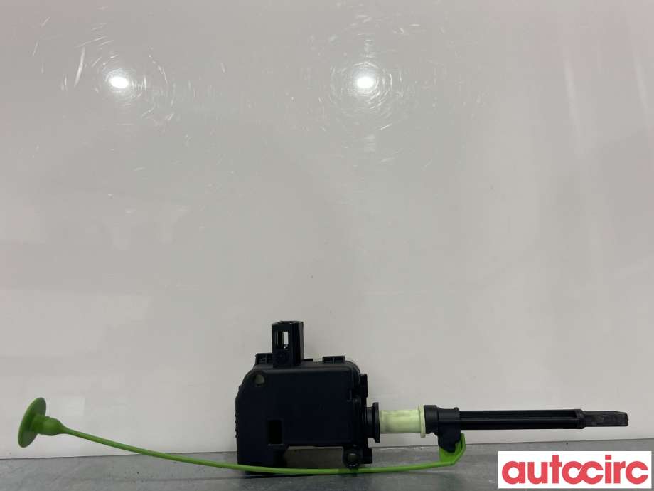 Diverse deler til Volvo XC70 2008-2013 (Type II, Fase 1) (VOLVO|31299107)