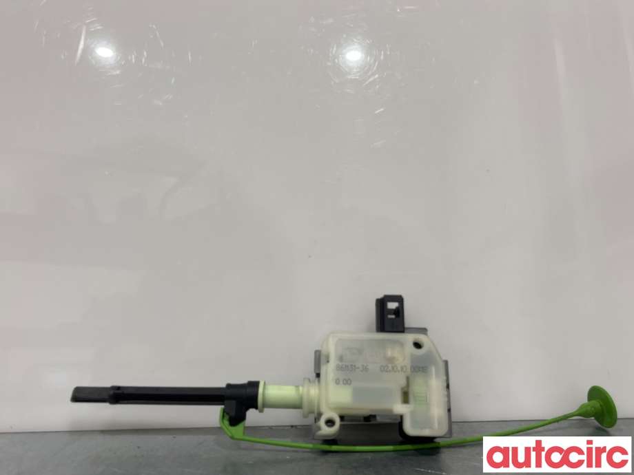 Diverse deler til Volvo XC70 2008-2013 (Type II, Fase 1) (VOLVO|31299107)