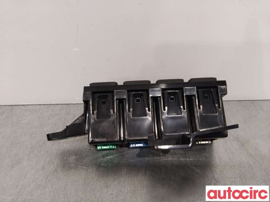 Bryter diverse til Nissan Qashqai 2014-2021 (Type II)  (NISSAN|251531VA0A|251414BA0A)