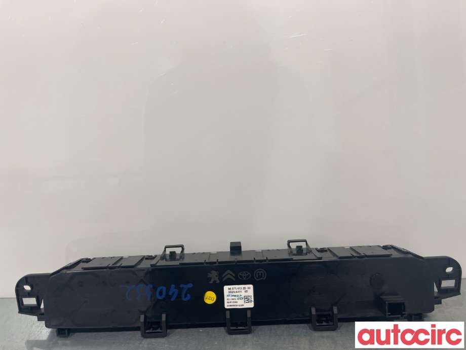 Varmeapparat betjening til Toyota Proace 2016-->> (Type II)  (TOYOTA|SU001A5052)