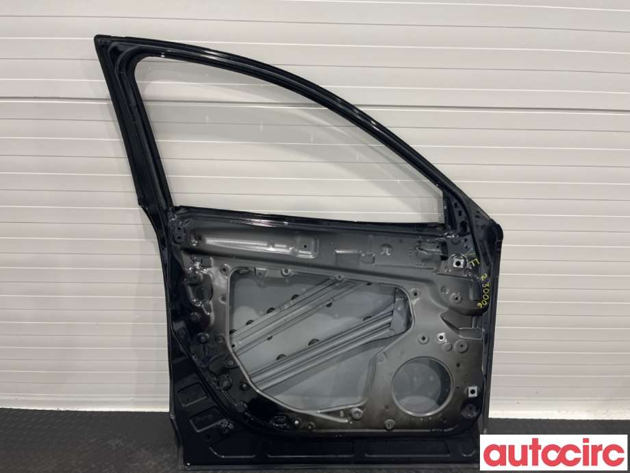 Dør venstre foran til Nissan Qashqai 2007-2010 (Type I, Fase 1)  (NISSAN|H0101JD0M0|)
