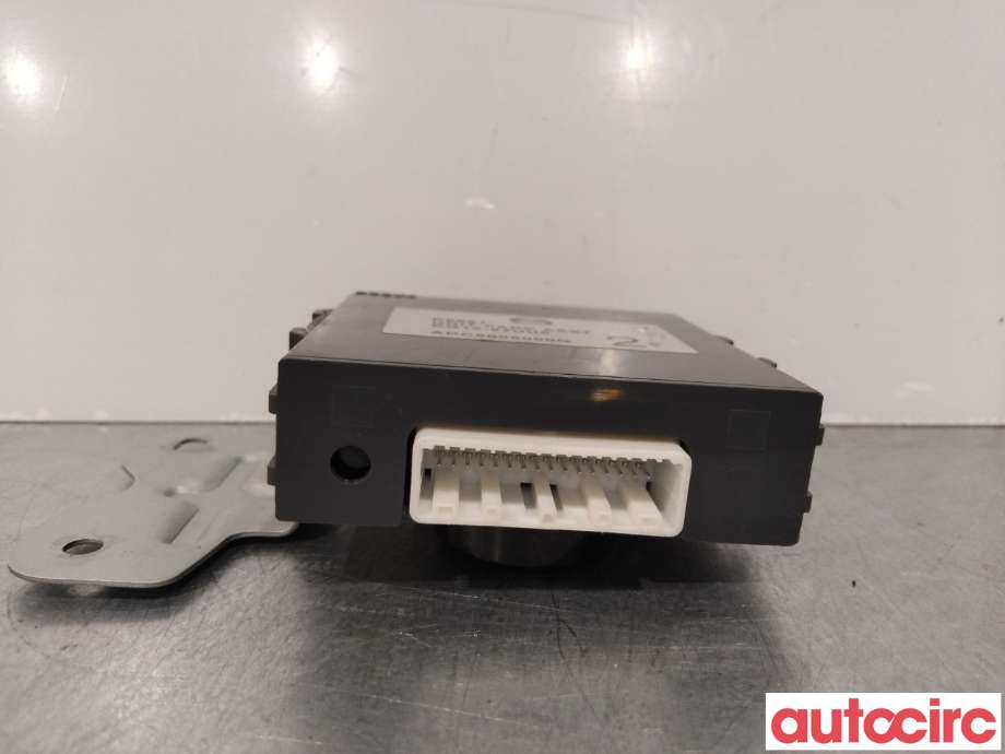 Styreenhet parkering til Mazda 5 2011-2015 (Type II)  (MAZDA|CG15-67-UU0|)