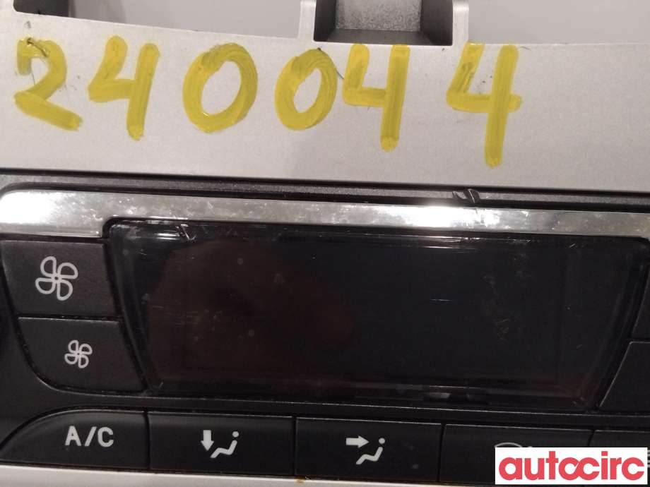 Varmeapparat betjening til Ford Focus 2011-2014 (Type III, Fase 1)  (FORD|1866942||BM5T-18C612-CL)