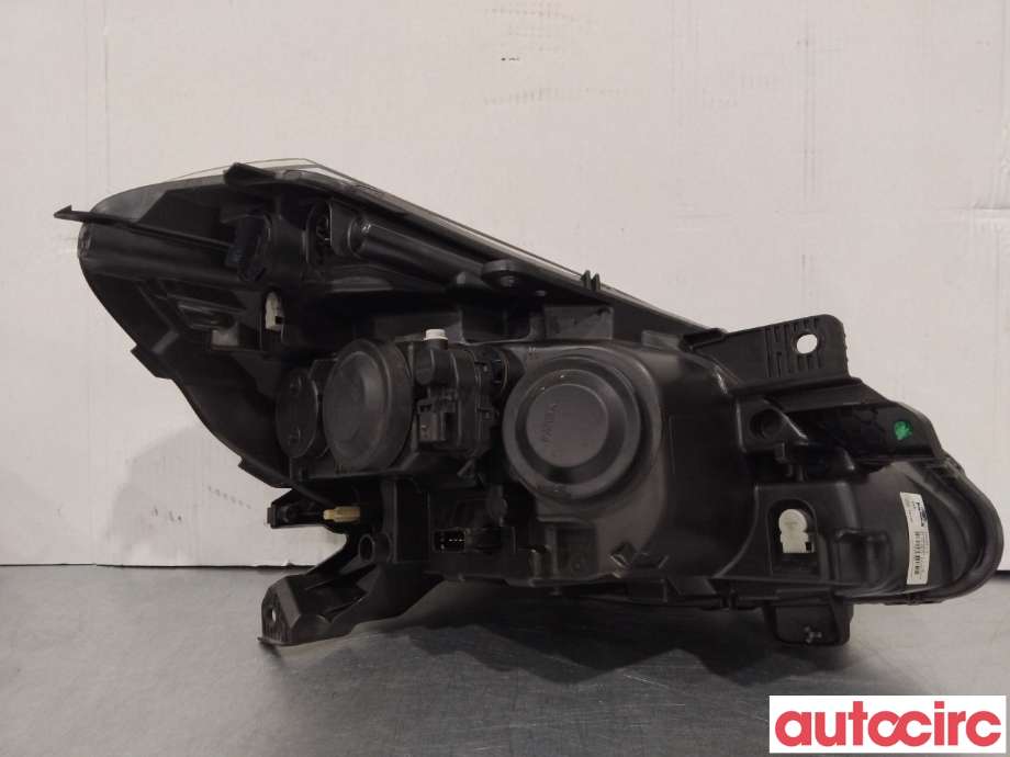 Frontlykt venstre halogen til Renault Clio 2009-2012 (Type III, Fase 2)  (RENAULT|8200892497|260603106R|7701072012)