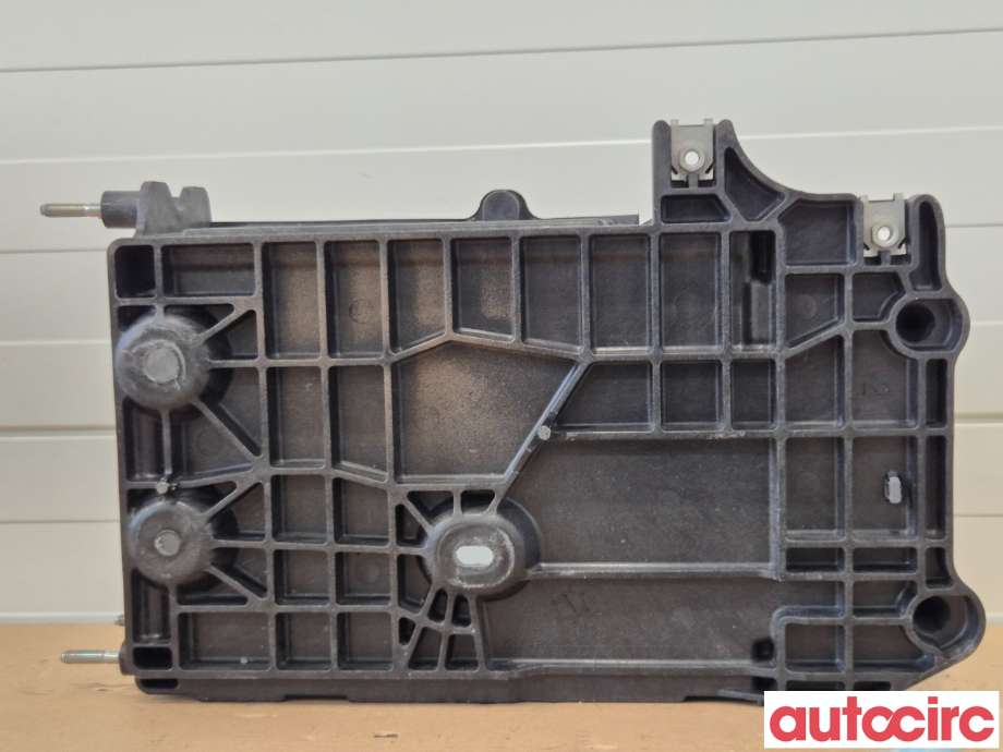 Batterikasse/feste til Mazda CX-30 2020-->>  (MAZDA|BCJH56040A|)