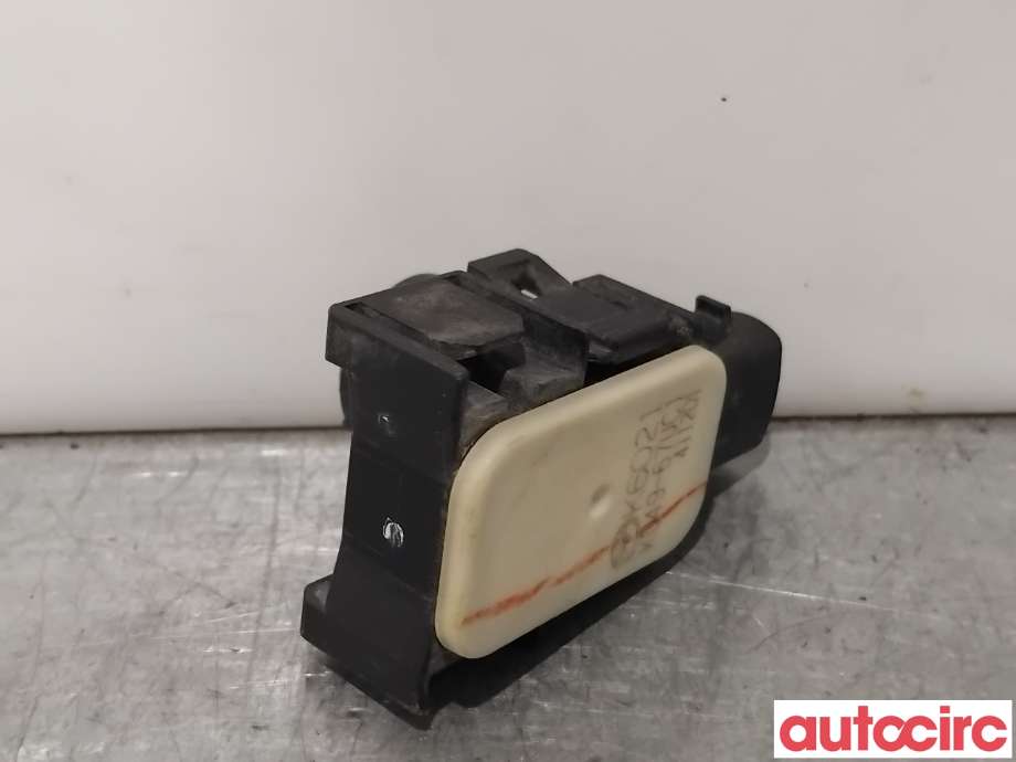 Parkeringssensor bak til Mazda CX-5 2012-2017 (Type I)  (MAZDA|KD49-67-UC1||KD49-67UC1)