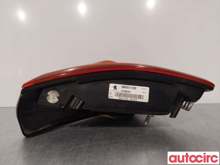 Baklykt høyre indre til Peugeot 3008 2009-2016 (Type I)  (PEUGEOT|9805511280|)