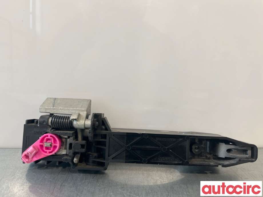 Dørhåndtak utv venstre foran til Nissan Qashqai 2007-2010 (Type I, Fase 1)  (NISSAN|80611EB30B||80611EB30A)