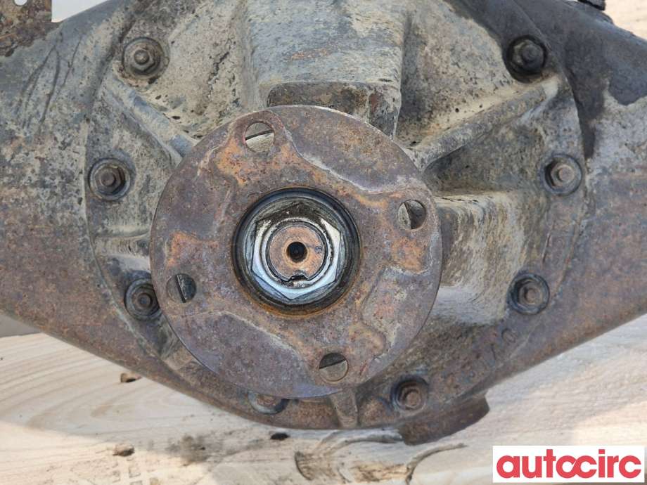 Bakaksel til Toyota Hilux 2002-2005  (TOYOTA|4211035660|)