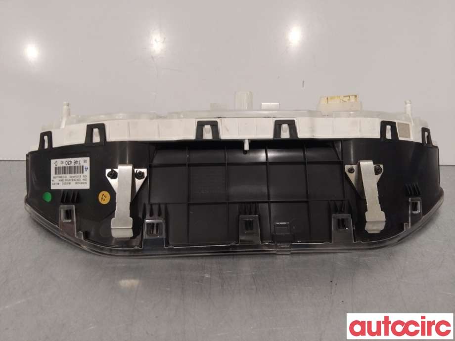 Instrumentpanel til Peugeot 208 2012-2019 (Type I)  (PEUGEOT|9674643080|9813869080)
